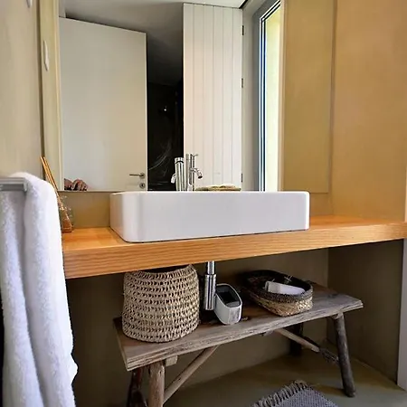 Stilvolle Und Luxurioese 2 Schlafzimmer In Moledo * カミーニャ